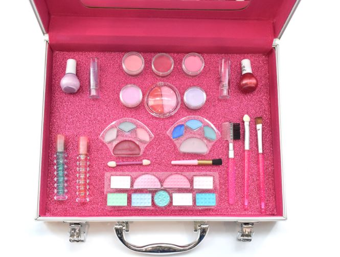 XOXO - JET-SET MAKEUP CASE WITH MIRROR