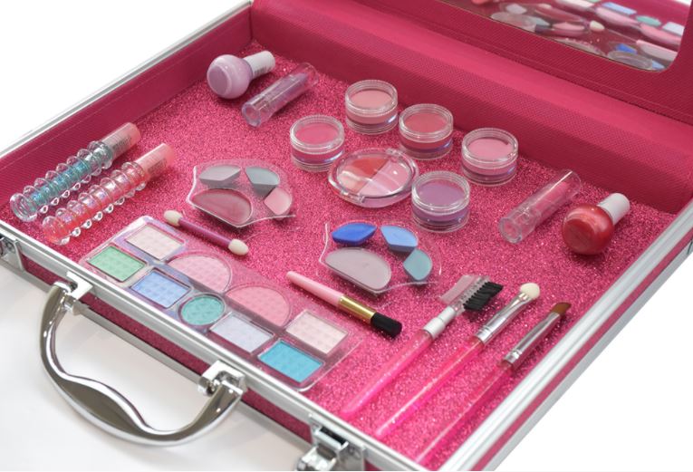 XOXO - JET-SET MAKEUP CASE WITH MIRROR