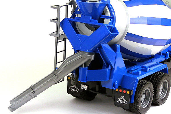 BRUDER - CAMION À CIMENT MACK