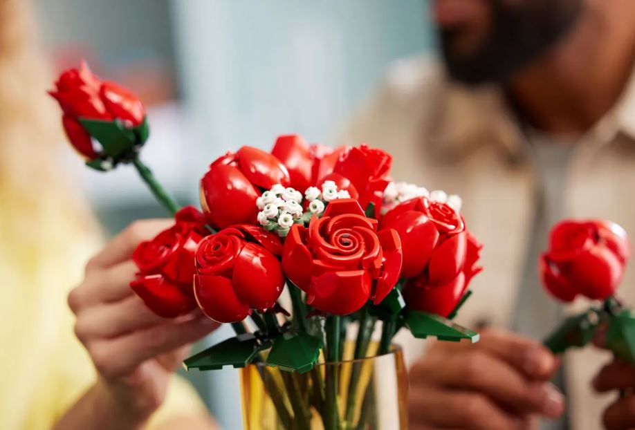 LEGO BOTANICALS - LE BOUQUET DE ROSES #10328