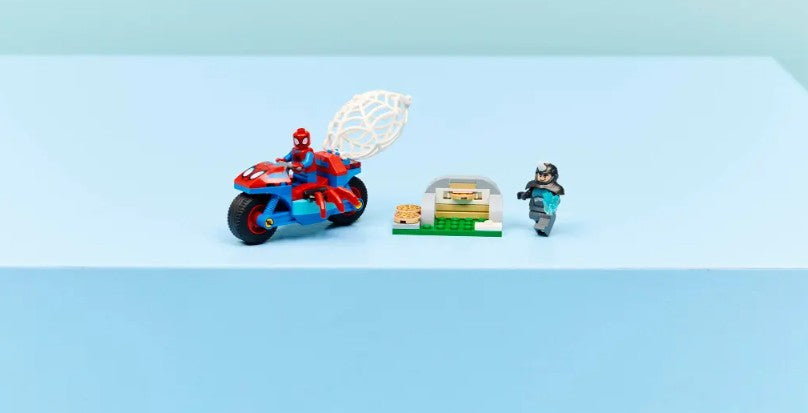 LEGO MARVEL - SPIDER-MAN SUR SA MOTO CONTRE RHINO #11206