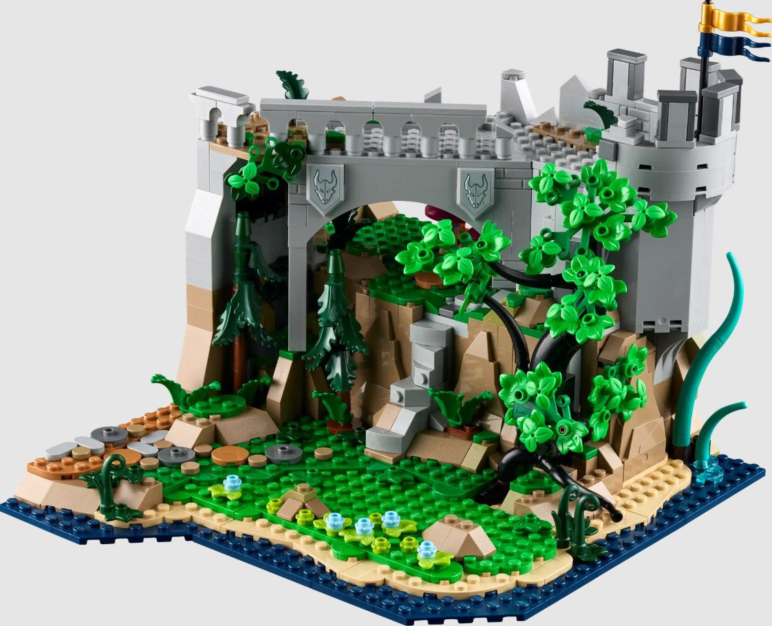 LEGO IDEAS - DUNGEONS & DRAGONS : L'HISTOIRE DU DRAGON ROUGE #21348