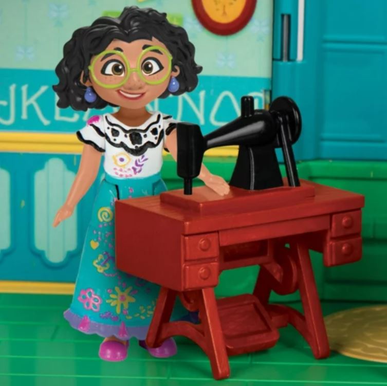 ENCANTO DISNEY - ENSEMBLE D'ACCESSOIRES POUR PETITE POUPÉE ET CHAMBRE MIRABEL