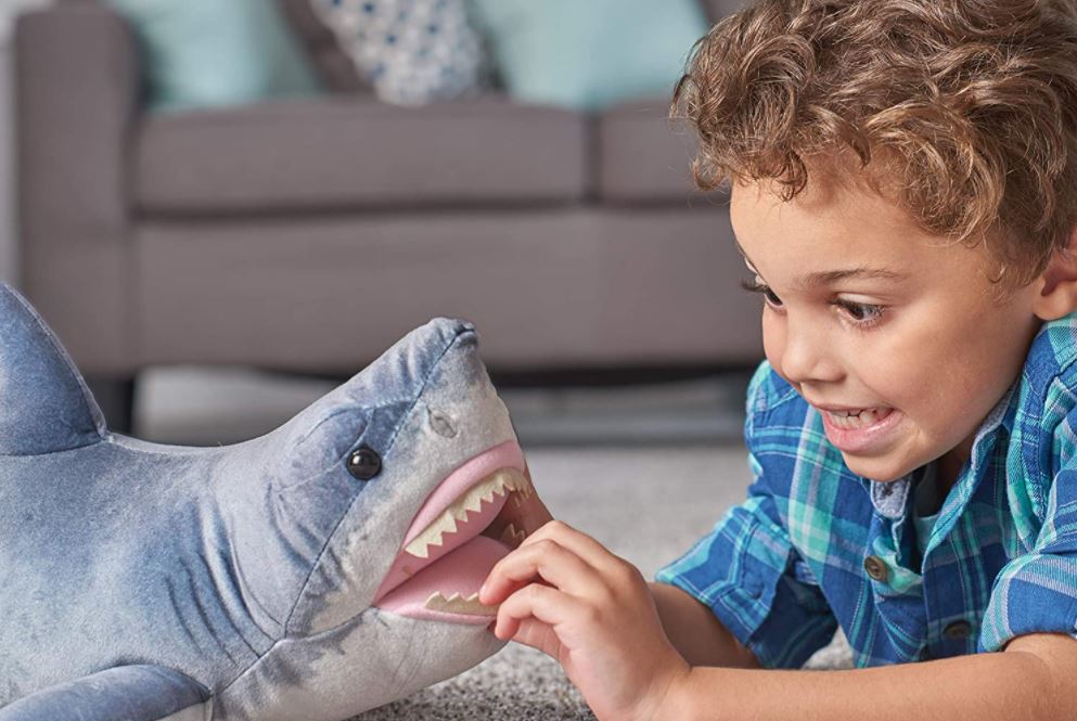 PELUCHE GRAND REQUIN BLANC À LA MÂCHOIRE OUVERTE 20" (50 CM)