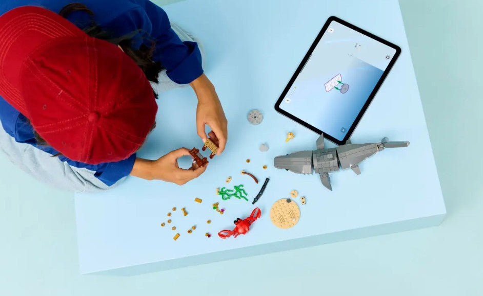LEGO CREATOR - LE REQUIN FÉROCE ET LE COFFRE AU TRÉSOR #31381