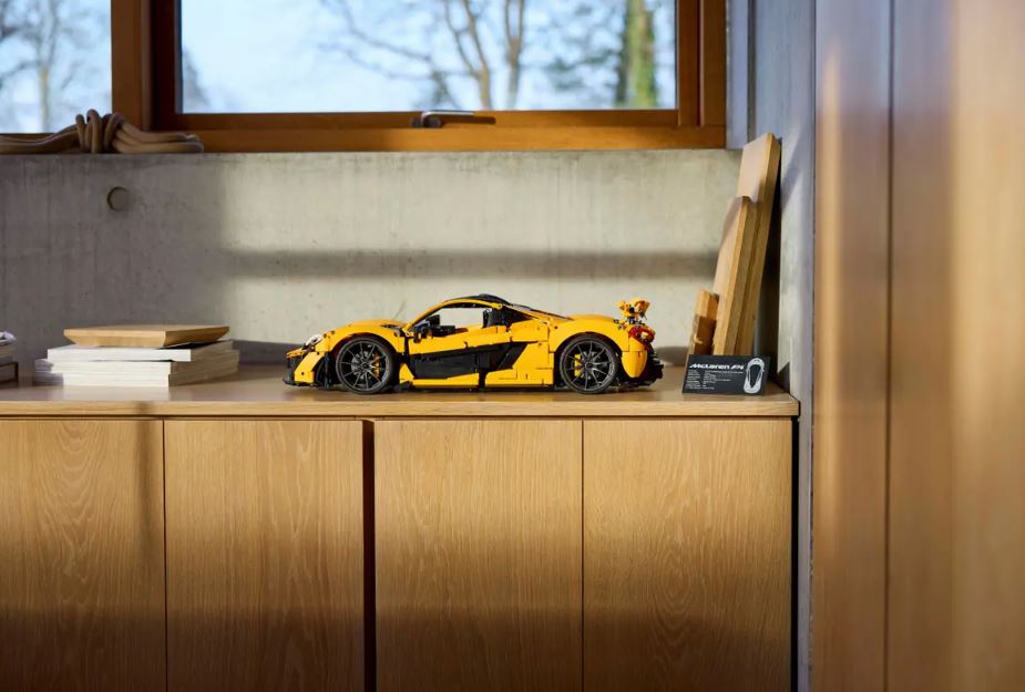 LEGO TECHNIC - MCLAREN P1 #42172