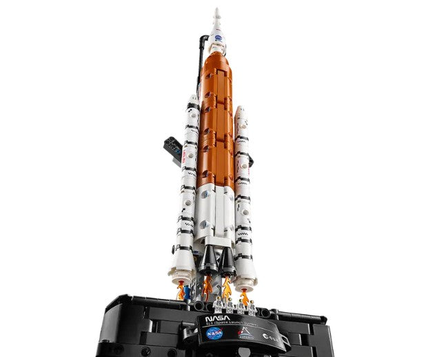 LEGO TECHNIC - LA FUSÉE DU SYSTÈME DE LANCEMENT SPATIAL NASA ARTEMIS #42221