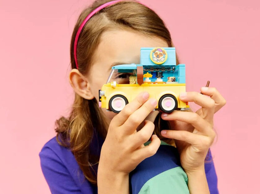 LEGO FRIENDS - LA CAMIONNETTE D'ACCESSOIRES POUR ANIMAUX #42678