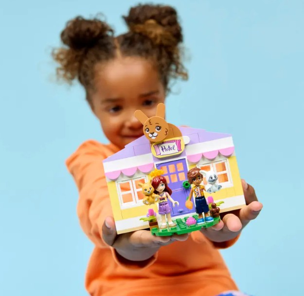 LEGO FRIENDS - L'HÔTEL DES LAPINS DE HEARTLAKE CITY #42679