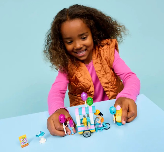 LEGO FRIENDS - LE KIOSQUE DE CRÈME GLACÉE ET DE BALLONS #42692