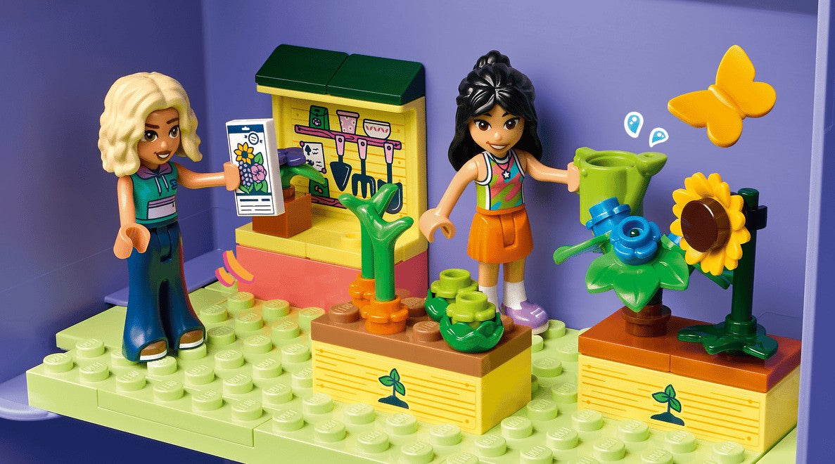 LEGO FRIENDS - CREATIVE DOLLHOUSE IN A CARRY CASE #42697