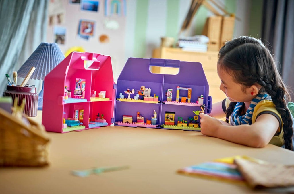LEGO FRIENDS - CREATIVE DOLLHOUSE IN A CARRY CASE #42697