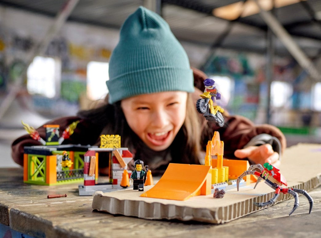LEGO CITY STUNTZ - STUNTZ SHOW ARENA #60293