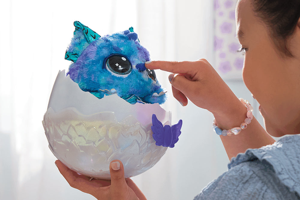 HATCHIMALS ALIVE - MYSTERY DRAGGLE HATCH WITH SOUNDS AND LIGHTS