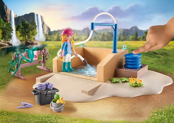 PLAYMOBIL HORSES OF WATERFALL - ISABELLA AND LIONESS WITH HORSE WASH STATION #71354