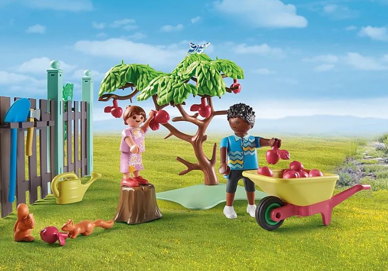 PLAYMOBIL MY LIFE - CHICKEN COOP AND GARDEN #71510