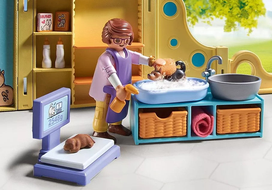 PLAYMOBIL MY LIFE - DOG GROOMING SALON WITH 8 DOGS AND GROOMER #71743