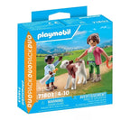 PLAYMOBIL DUO PACK - FERMIÈRE AVEC ENFANT DONNANT LE BIBERON À UN VEAU #71803