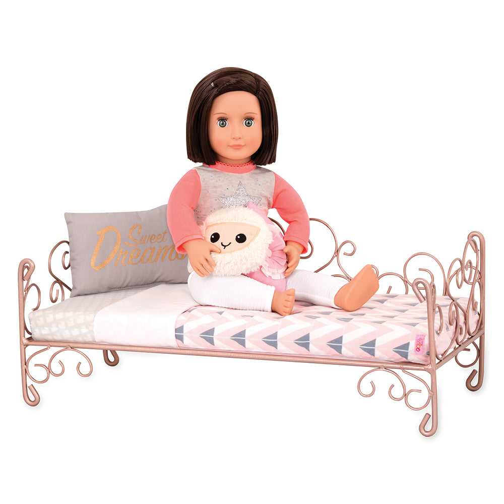 OG ACCESSORIES - SCROLLWORK HEARTS BED FOR 46 CM DOLL