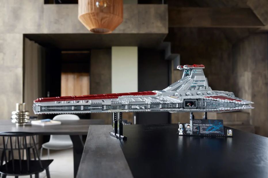 LEGO STAR WARS - VENATOR-CLASS REPUBLIC ATTACK CRUISER #75367