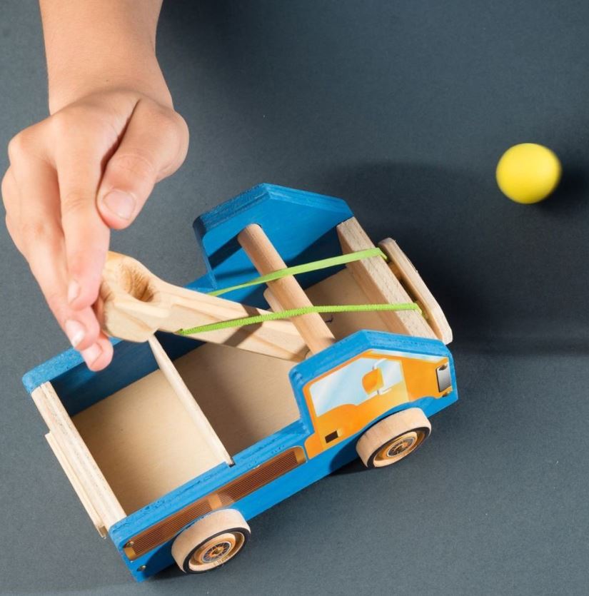 STANLEY JR - BUILD YOUR OWN CATAPULT TRUCK