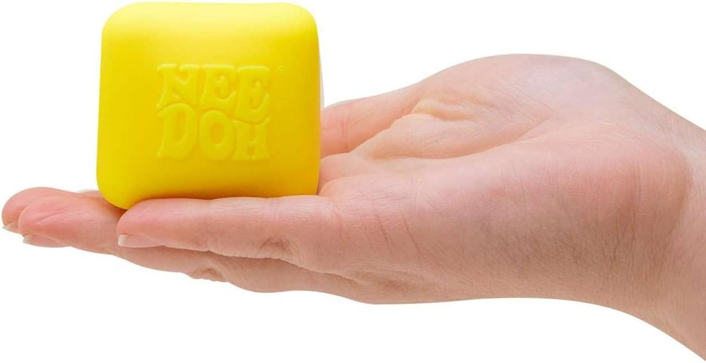 BALLE CUBE NEEDOH ANTI-STRESS - CHANGEMENT DE COULEUR 2,3" ASST