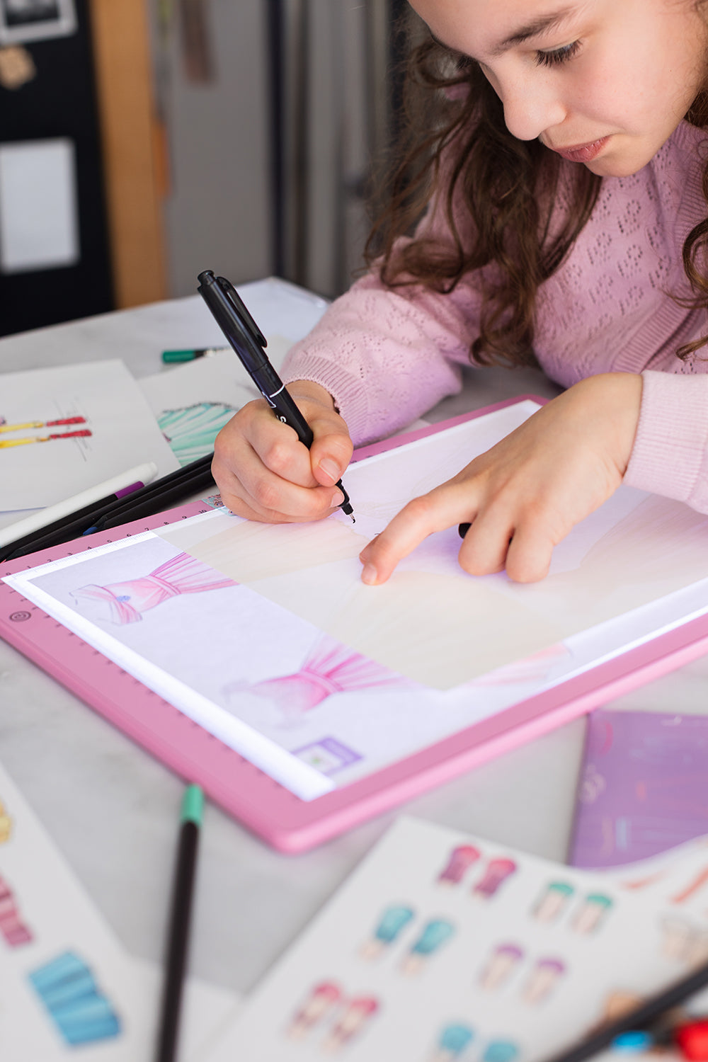 ARTISSIMO - ATELIER STYLISME AVEC TABLETTE LUMINEUSE DEL