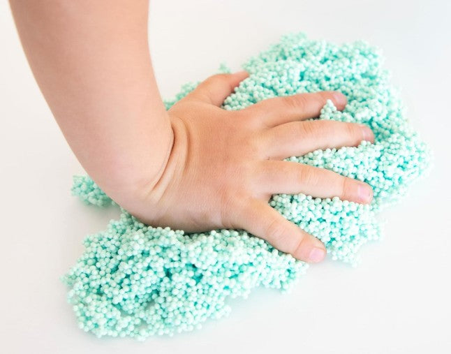 MICROBILLES PLAY FOAM GO ! - MALLETTE TRANSPORTABLE DE PÂTE SENSORIELLE