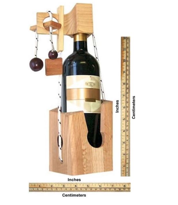 JEU LE CHÂTEAU-FORT EN BOIS (BOUTEILLE DE VIN)