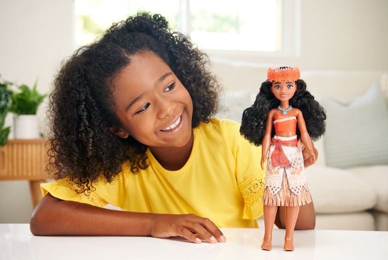 POUPÉE FASHION PRINCESSE DISNEY - MOANA
