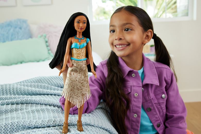 POUPÉE FASHION PRINCESSE DISNEY - POCAHONTAS