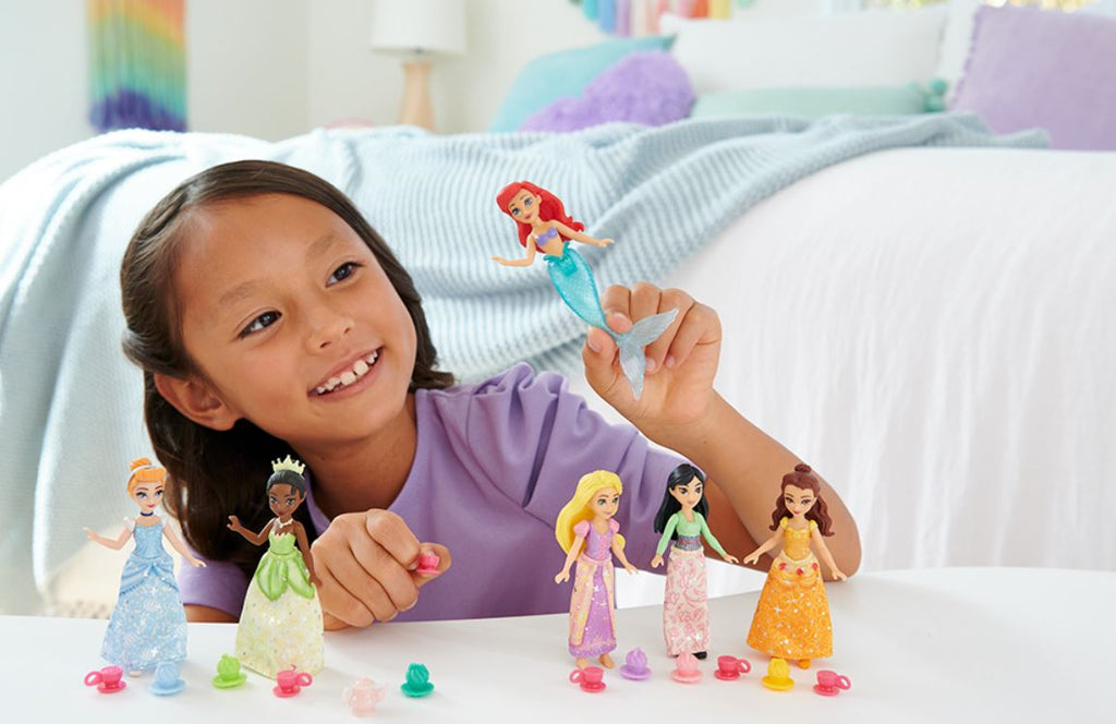 DISNEY PRINCESS - COFFRET FÊTE DE PRINCESSES - PETITE POUPÉE