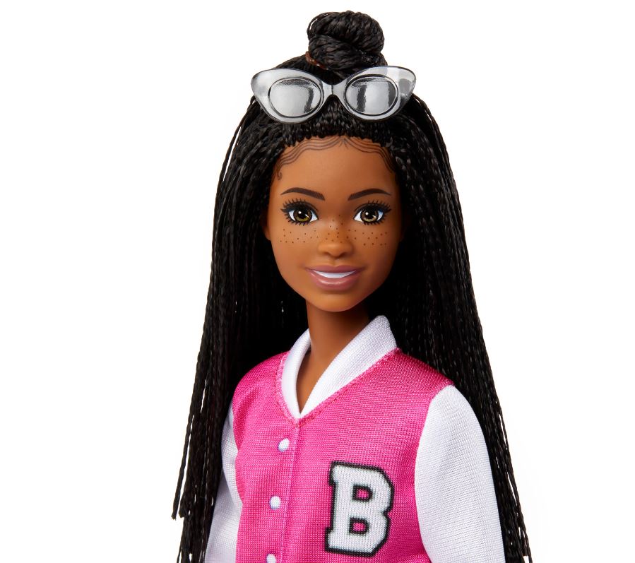 BARBIE - BROOKLYN - COFFRET DE JEU - POUPÉE COIFFEUSE ET 14 ACCESSOIRES