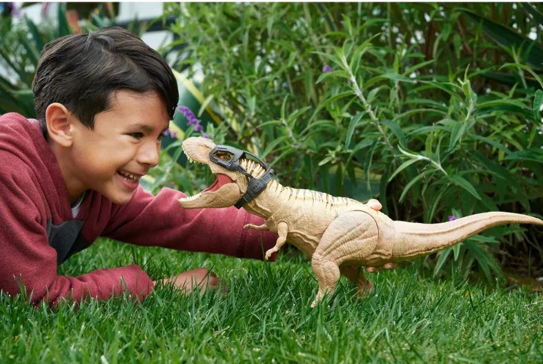 JURASSIC WORLD - CHASSE ET CHOMP DU T.REX
