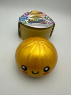 DUMPLING JUMBO SQUISHY MYSTÈRE COULEUR MÉTALLIQUE (BOÎTE SURPRISE) 6.5" - DORÉ RARE ASST
