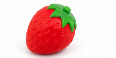 OH MY! SQUISH – STRETCHY ANTI-STRESS JUMBO STRAWBERRY SENSORY SQUISHY 17 CM (6.7")