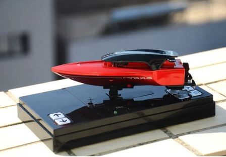 BATEAU TÉLÉGUIDÉ AVEC PILE RECHARGEABLE ASST