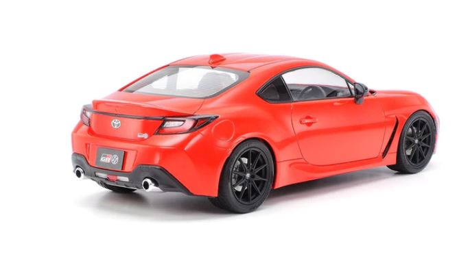 PLASTIC MODEL KIT - TOYOTA GR 86 1/24