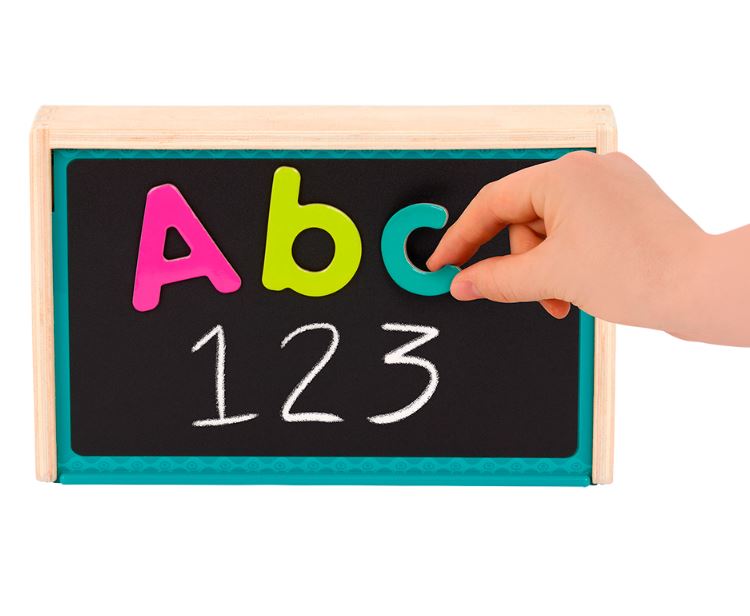 BATTAT - AIMANTS LETTRES ET CHIFFRES DANS UN COFFRET DE BOIS 63 PIÈCES