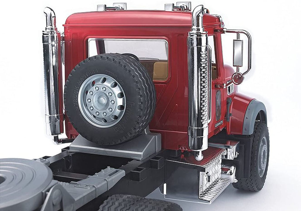 BRUDER - MACK CAMION ET CHARGEUSE JCB #02813