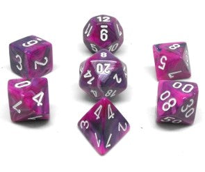 ENSEMBLE 7 DÉS POLYÉDRIQUES FESTIVE VIOLET AVEC CHIFFRES BLANCS