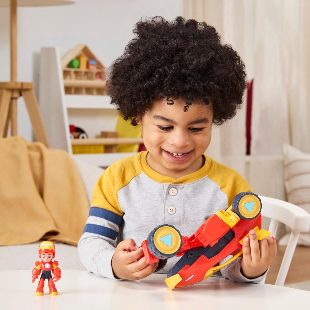 IRON MAN AND FRIENDS 2-IN-1 PLAYSET (ARMOR AND VEHICLE)