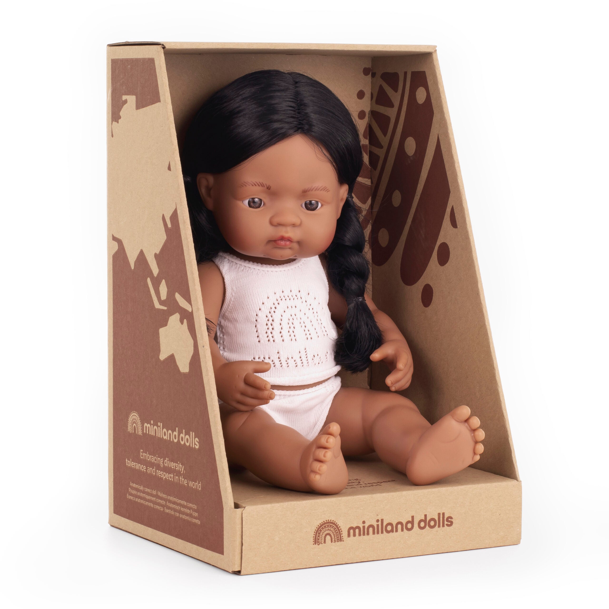 MINILAND DOLLS - POUPÉE SEXUÉE - FILLETTE AUTOCHTONE AVEC TRESSES 15” (38 CM)