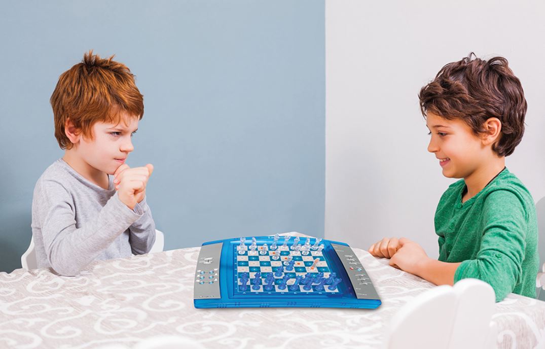LEXIBOOK - JEU D'ÉCHECS ÉLECTRONIQUE AVEC SONS ET LUMIÈRES - VERSION MULTILINGUE
