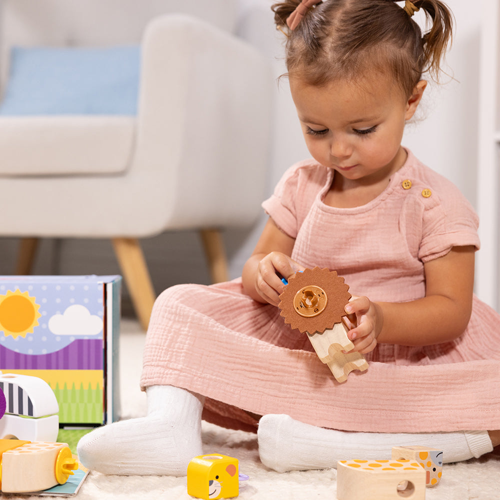 MELISSA AND DOUG - BLOCKABLES - 34-PIECE SAFARI PLAYSET