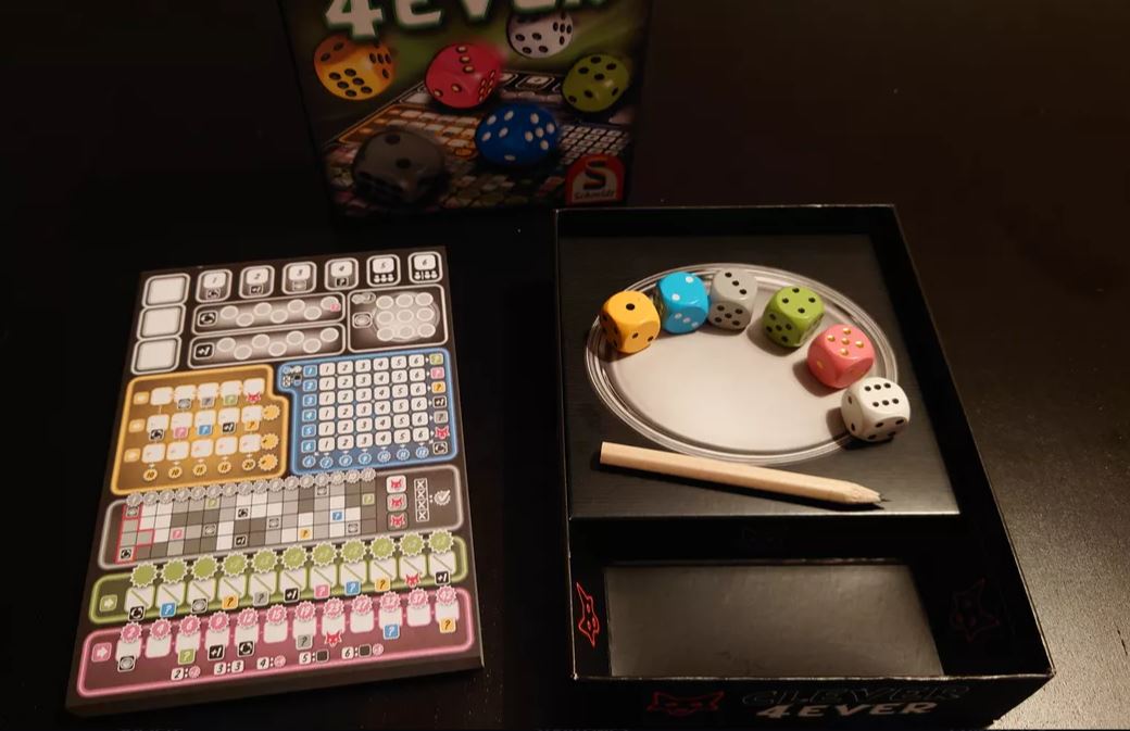 VERY CLEVER GAME - 4 EVER (EN)