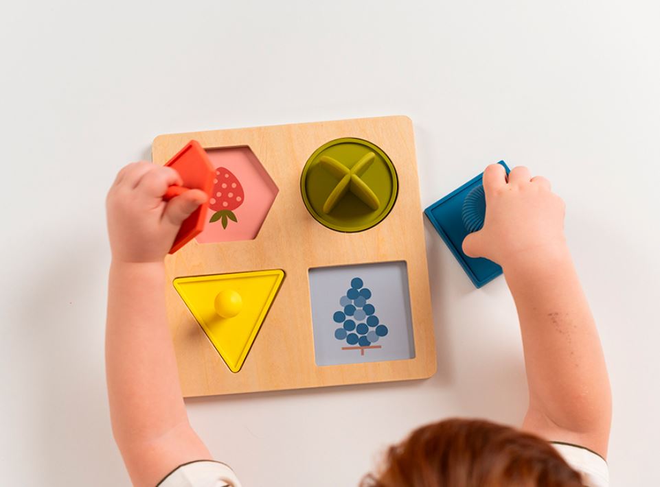 TAF TOYS - MON PREMIER CASSE-TÊTE DE FORMES