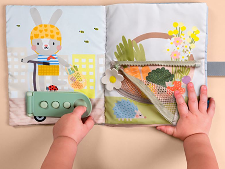 TAF TOYS - MON PREMIER LIVRE D'ACTIVITÉ