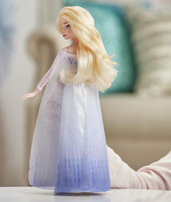 La Reine des neiges - Poupée Fashion Elsa chantante - Version française -  Poupées
